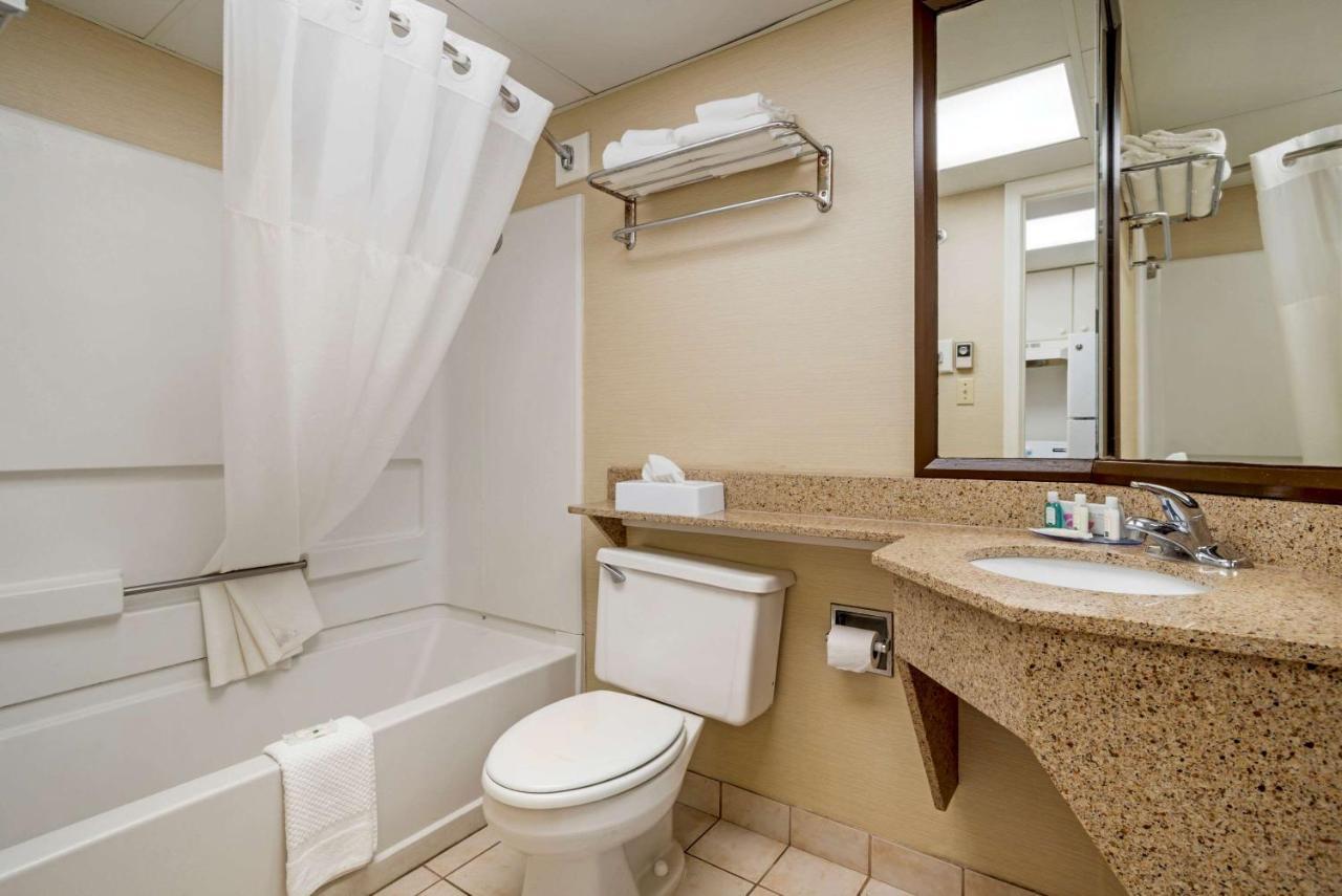 Quality Inn & Suites Oceanblock Ocean City Ngoại thất bức ảnh