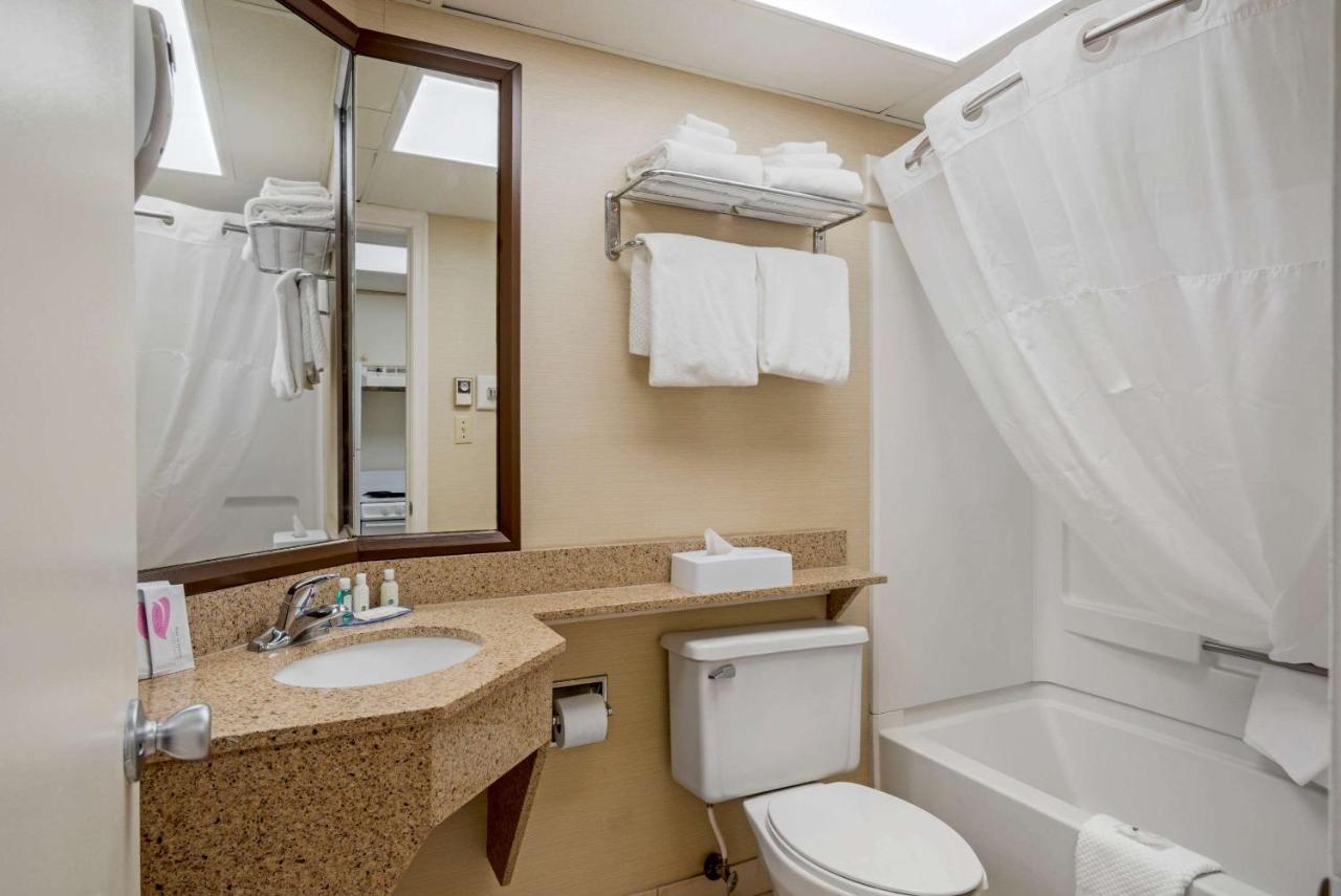 Quality Inn & Suites Oceanblock Ocean City Ngoại thất bức ảnh