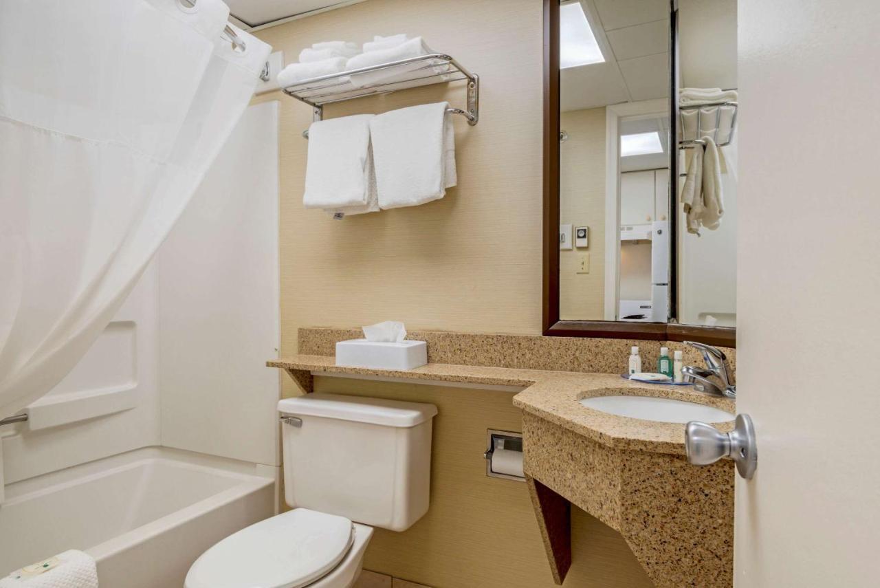 Quality Inn & Suites Oceanblock Ocean City Ngoại thất bức ảnh